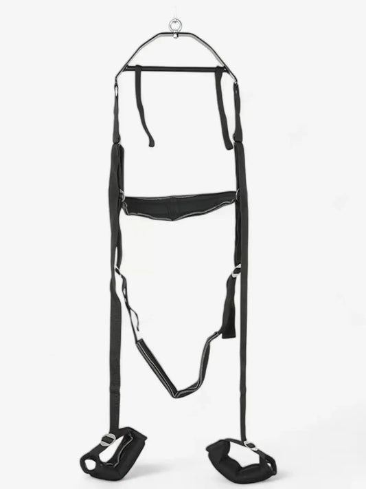 Bad Kitty seksikeinu kattoon, pehmustetut ja säädettävät remmit, 100 kg kantavuus, mukana silmämaski ja ruoska – intensiivistä leikkiä.