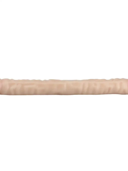 Being Fetish realistinen 17.3" tupladildo, pehmeä PVC, joustava rakenne ja miellyttävä tuoksu – tuplasti nautintoa yhdelle tai kahdelle.