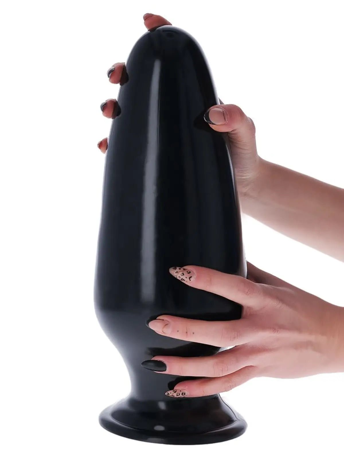 Musta Monolite Uluru on tyylikäs  anaalitappi, sopii kokeneelle käyttäjälle.