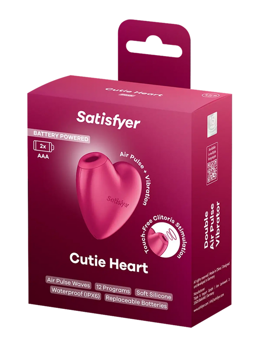 Satisfyer - Paristokäyttöinen sarja - Cutie Heart - Ilmapulssivibraattori - Vaaleanpunainen
Leikkisä muotoilu, vakavasti otettavat tuntemukset
Anna Satisfyer Cutie Heartin vietellä itsesi: kompakti, sydämenmuotoinen klitorisstimulaattori, joka yhdistää leikkisyyden tehokkaaseen teknologiaan.
Ainutlaatuisen 2-in-1-ilmapulssiaaltojen ja värähtelyjen ansiosta voit nauttia kohdennetusta ja intensiivisestä stimulaatiosta – juuri tarpeisiisi räätälöitynä.
Cutie Heartissa on kaksi itsenäisesti säädettävää moot