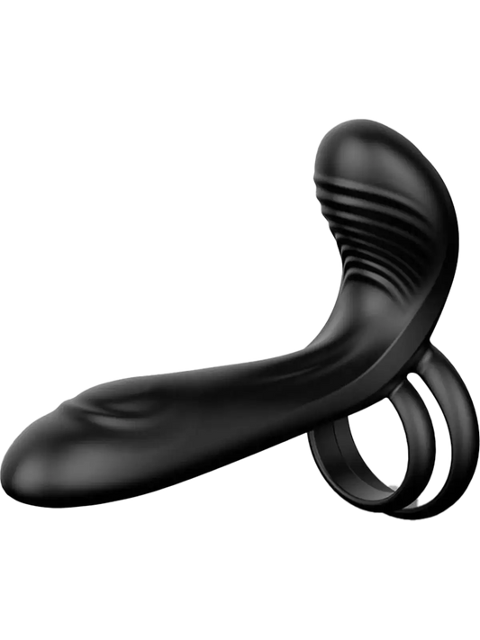 Koe intensiivisempi ja täydellisempi kokemus Synkox-kaksoisstimulaatiovibraattorilla.
Tämä innovatiivinen ja ergonominen muotoilu on suunniteltu tarjoamaan samanaikaista stimulaatiota ja nostamaan nautintosi seuraavalle tasolle.
Synkox yhdistää sisäisen ja ulkoisen stimulaation yhteen eleganttiin muotoiluun.
Kaareva, hienovaraisesti kuvioitu pää tarjoaa kohdennettua sisäistä stimulaatiota, kun taas joustava rengas pohjassa tarjoaa jatkuvaa ja miellyttävää ulkoista stimulaatiota.
Yhdessä ne luovat täydellise