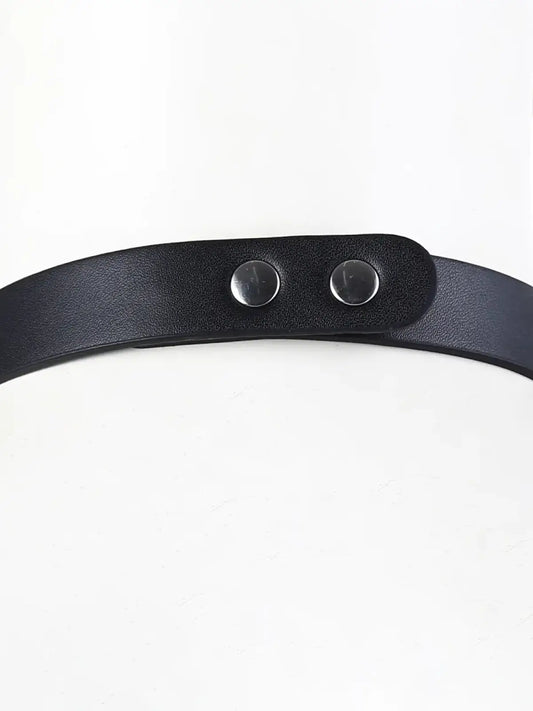 Kaulapanta Slave on näyttävä ja säädettävä panta alistuvampaan roolileikkiin ja bondage-tunnelmaan.